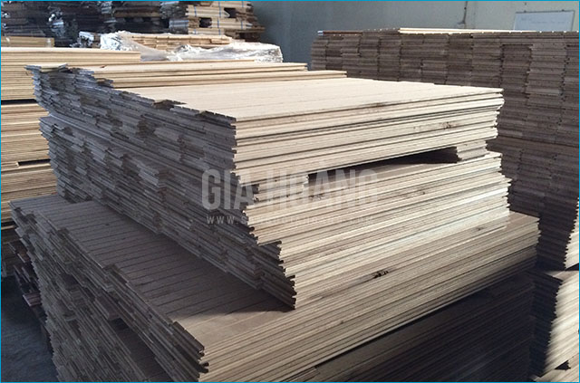 Kho sàn gỗ tự nhiên tại quận 7 - HCM