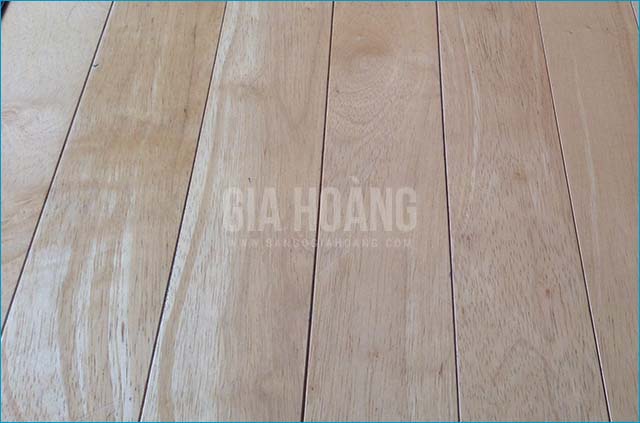 ảnh thức tế thi công sàn gỗ cao su